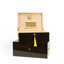 Custom Humidor Cuban Cigar Cedar Wood Square Case Gift Wooden Packaging Box